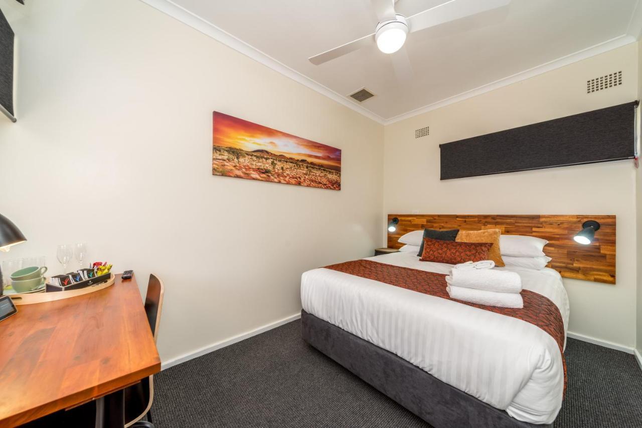 Black Sheep Motel Goulburn Exterior foto