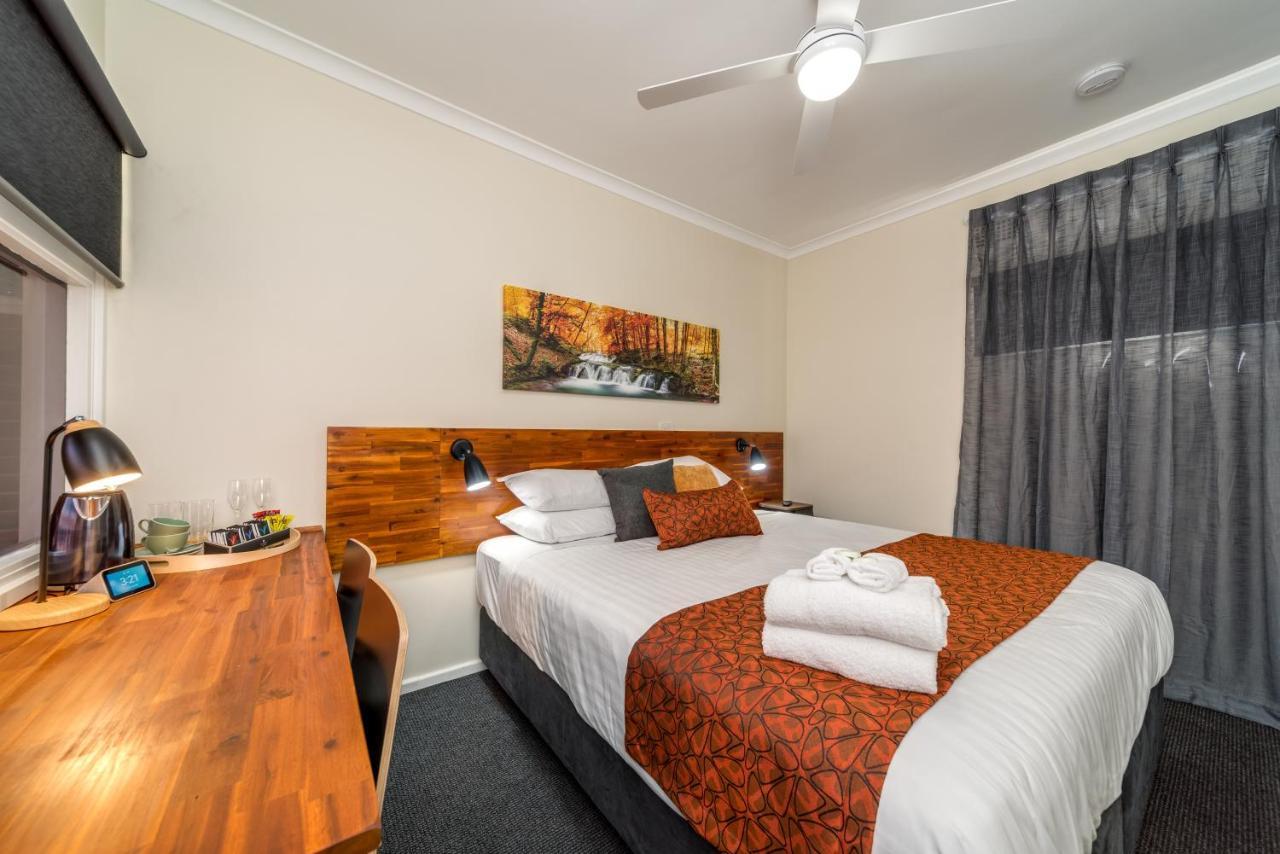 Black Sheep Motel Goulburn Exterior foto