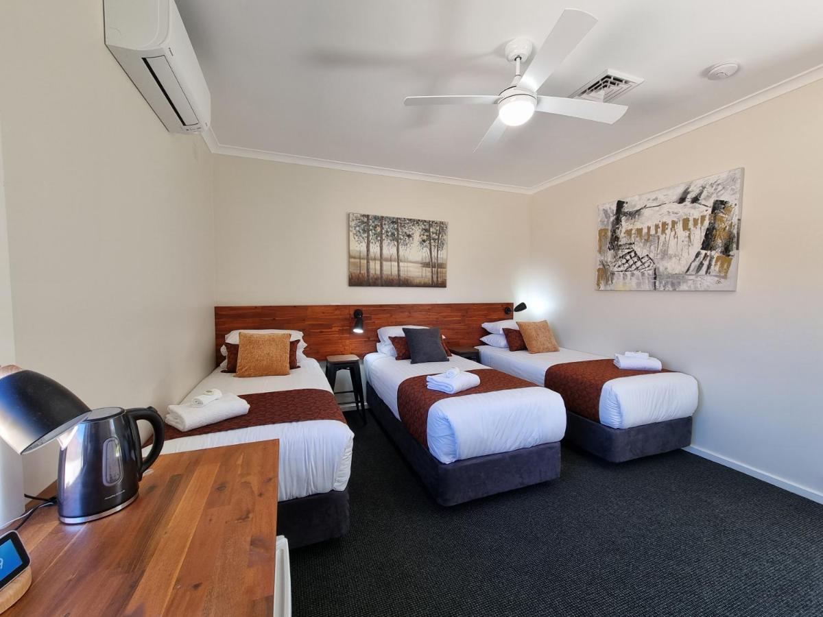 Black Sheep Motel Goulburn Exterior foto